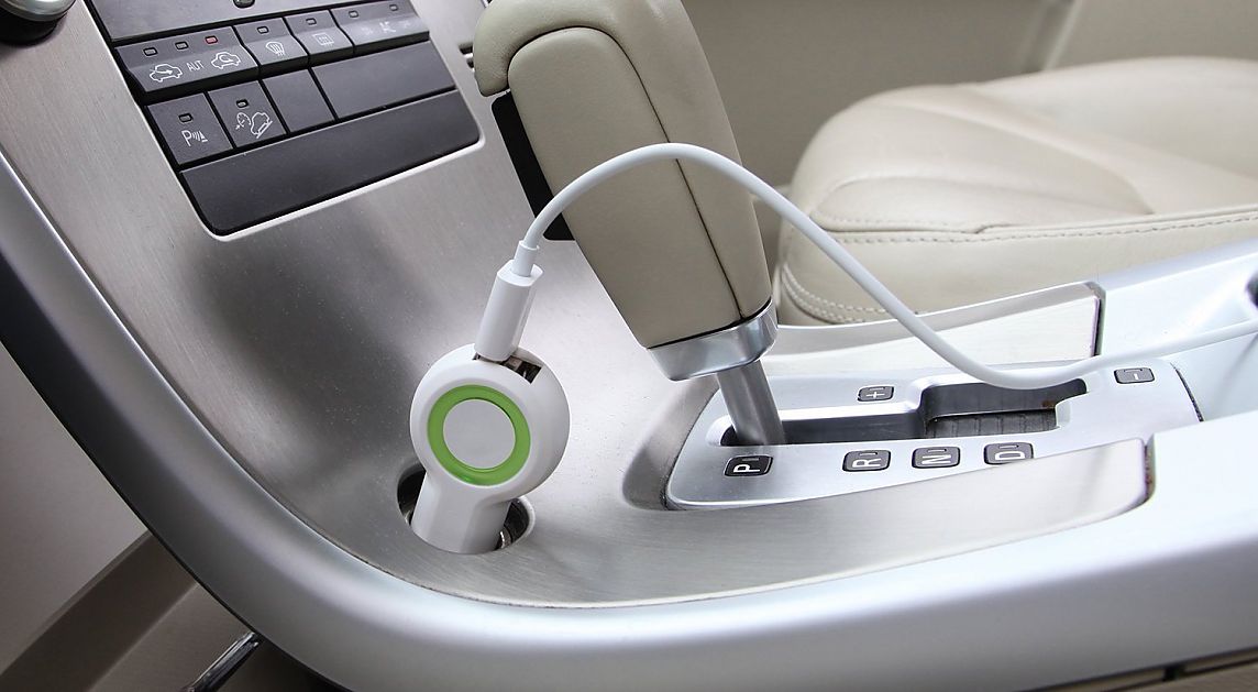 Автомобильная зарядка iOttie Rapid VOLT Max Dual Port USB Car Charger White (5 A) (CHCRIO104WH)
