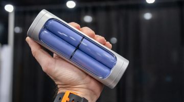 Shargeek 300 – перший у світі зарядний пристрій з RGB-портом потужністю 300 Вт