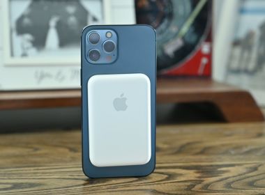 Apple увеличила скорость зарядки iPhone через MagSafe Battery Pack
