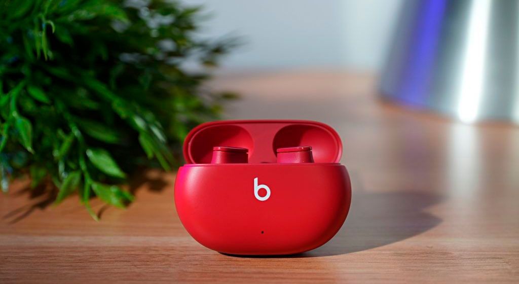 Apple выпустила новую прошивку для Beats Studio Buds