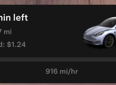 Tesla показывает статус зарядки без разблокировки iPhone Tesla показывает статус зарядки без разблокировки iPhone