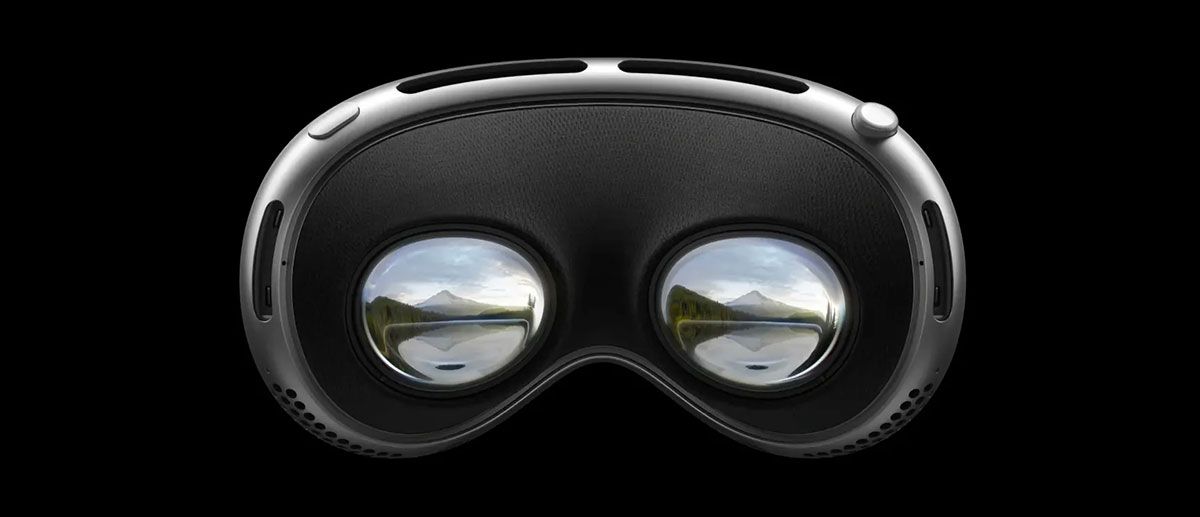 Новая модель шлема Apple Vision Pro выйдет в 2025 году
