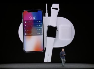 Прототип AirPower впервые заряжает Apple Watch