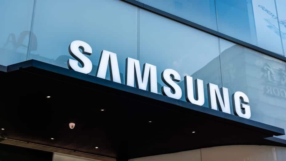Samsung покажет новые складные смартфоны Galaxy 26 июля