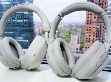 Порівняння навушників Sony WH-1000XM5 та WH-1000XM4: що краще купити?