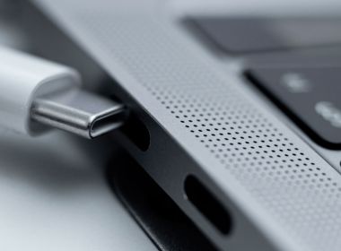 Топ 10 лучших кабелей USB Type-C для MacBook в 2023 году