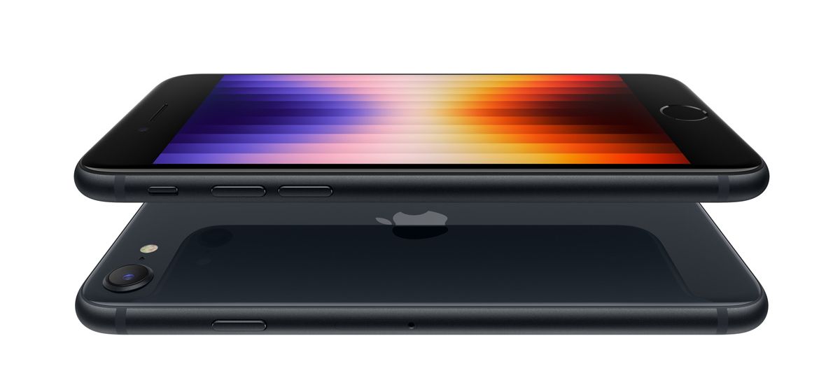 Впервые разобрали iPhone SE 2022 года
