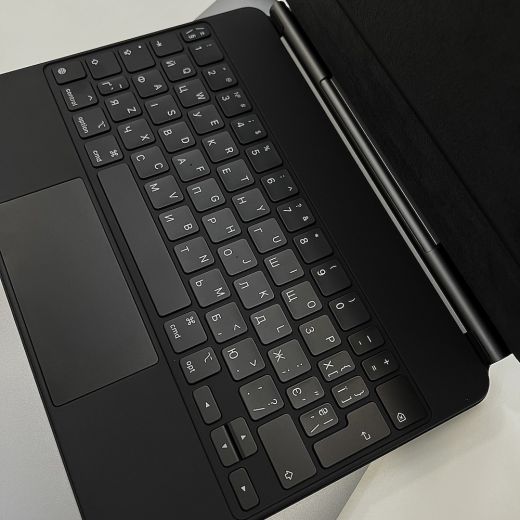 Чохол-клавіатура Apple Magic Keyboard Black (MXQT2) для iPad Pro 11" (2021 | 2022 | M1 | M2) | Air 10.9" 4 | 5 (2020 | 2022) Open box