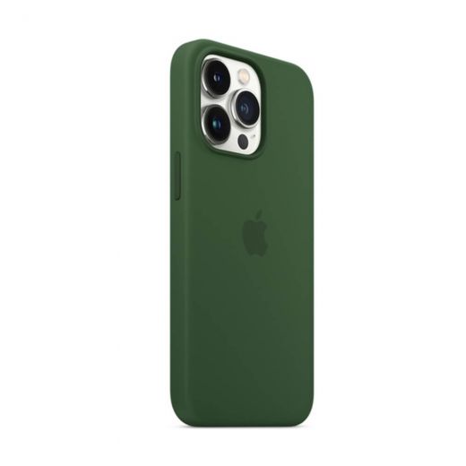 Оригинальный силиконовый чехол Apple Silicone Case with MagSafe Clover (MM2P3) для iPhone 13 Pro Max