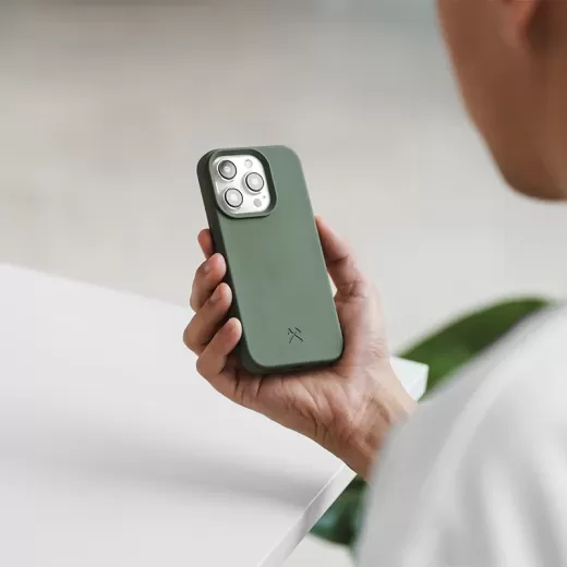 Эко чехол Woodcessories Bio Sustainable MagSafe Case Night Green для iPhone 15 Pro Max