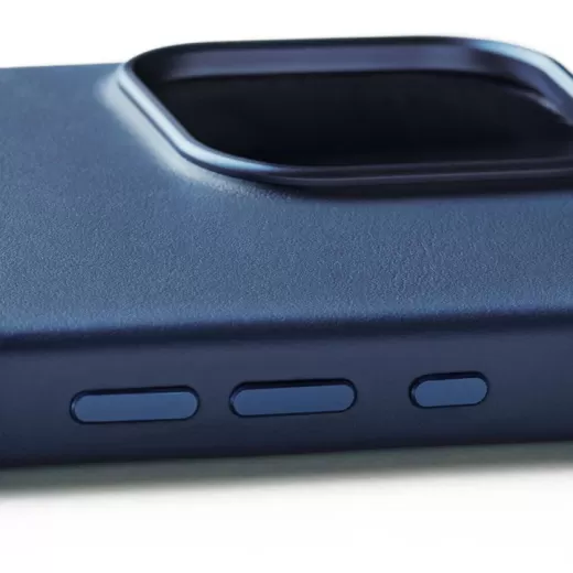 Кожаный чехол Mujjo Full Leather Case Monaco Blue для iPhone 16 Pro