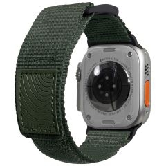 Спортивный ремешок Laut Champs Sport Green для Apple Watch 49мм | 45мм | 44мм | 42мм (L_AWU_CS_GN)