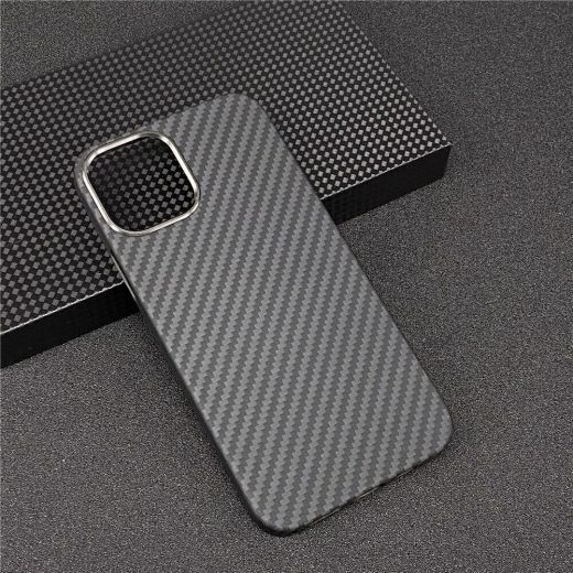 Карбоновый чехол CasePro Premium Carbon Case Black для iPhone 14