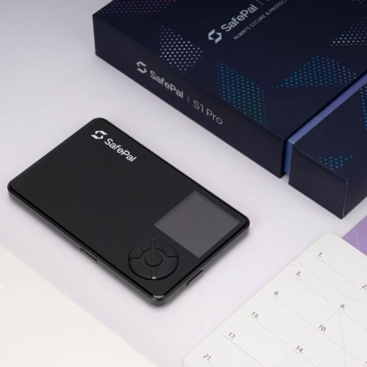Апаратний крипто-гаманець SafePal S1 Pro Black (SS1PBlack)