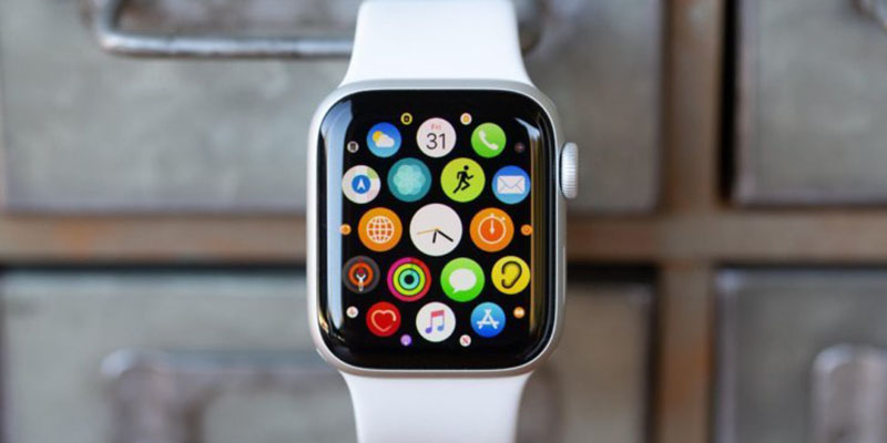 Как добавить шагомер на Apple Watch